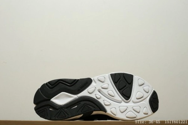 *Sports Shoes** - multicolour, 6