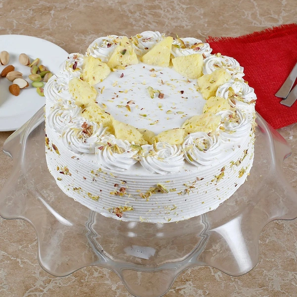 Vanilla Flavour Pista Rasmalai Cake - 2 Pound
