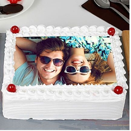 Sparkle And Balloons Cake Rectangle Shape ,yummy And Delicious Without Egg  For Children,pack Size 1kg Fat Contains (%): 15 Grams (g) at Best Price in  Bokaro | The Sugarnice.com