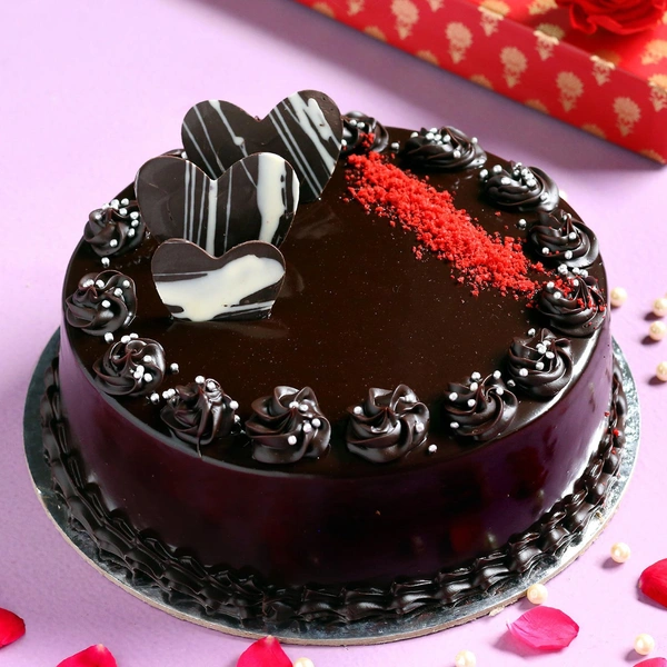 Heavenly Chocolate Cream Cake - 2 Pound