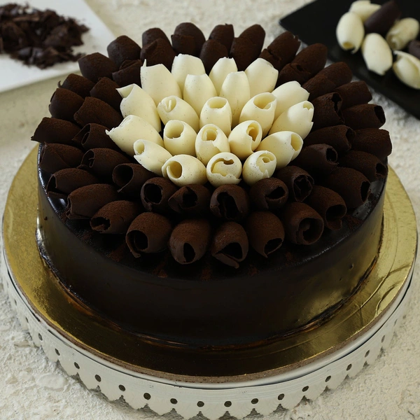 Chocolaty Role Cake - 2 Pound