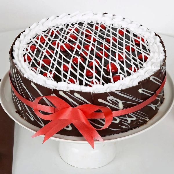 Chocolate Cherry Cake - 2 Pound