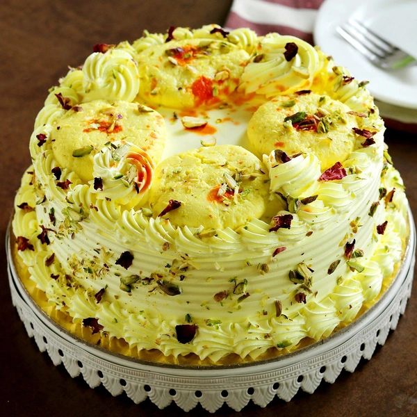 Butterscotch With Ras Malai Cake - 2 Pound