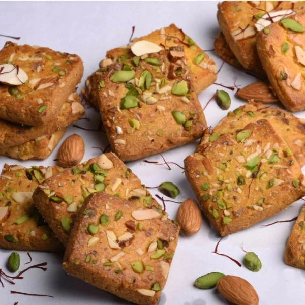 Kesar Pista Biscuits - 1 kg, Sweet Biscuits