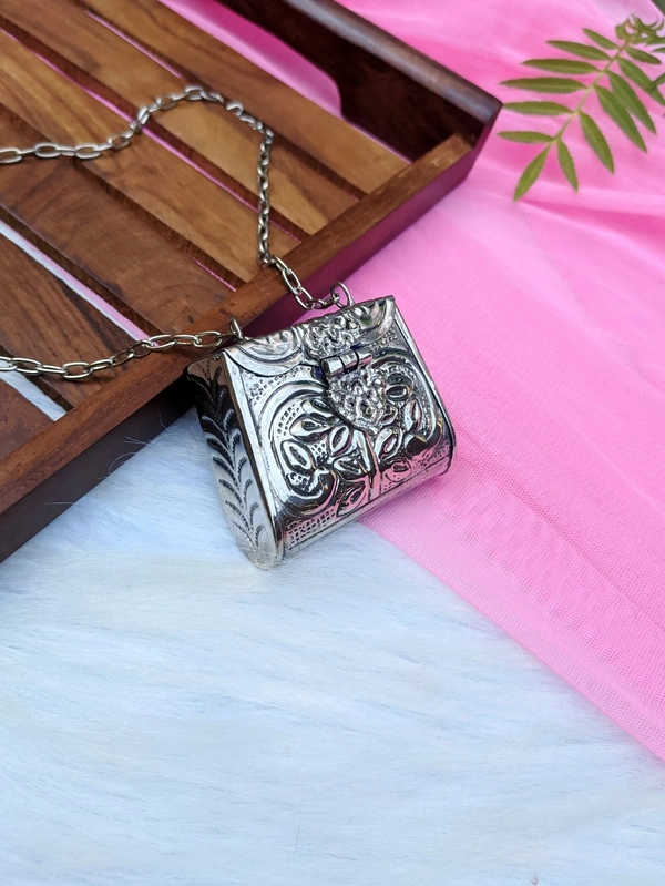 Mini Brass Metal Purse 