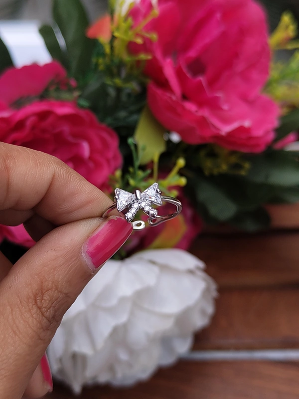 Bow Ring 