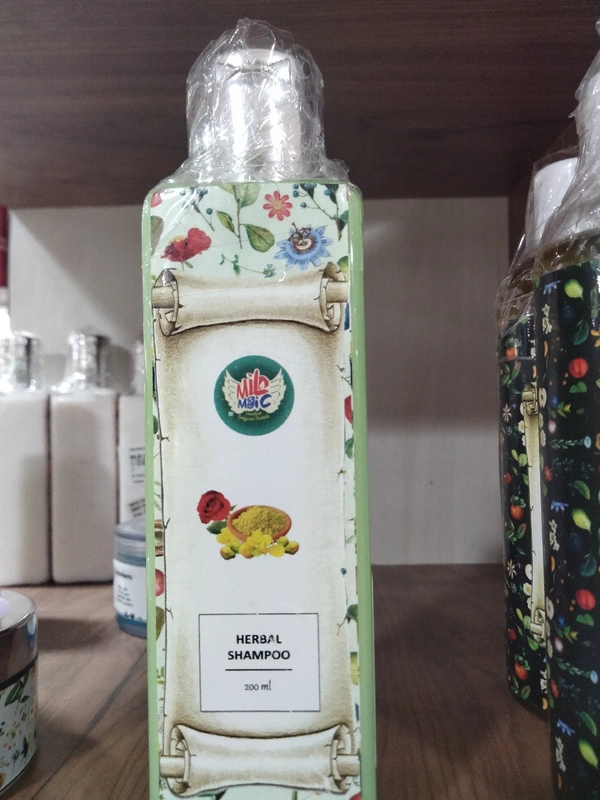 Mild Magic Herbal Shampoo 200ml