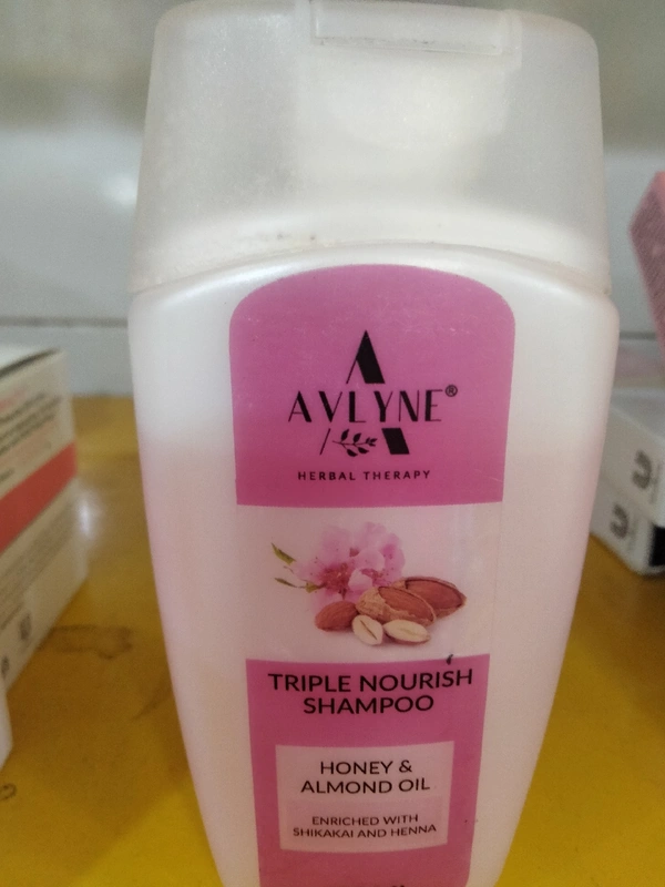 Avlyne Triple Nourish Shampoo