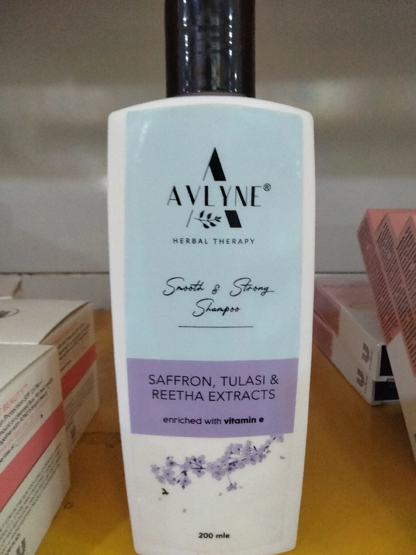 Avlyne Saffron,Tulasi,Reetha,Extracts Shampoo