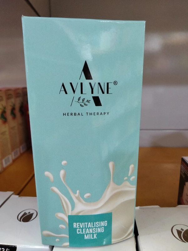 Avlyne Cleansing Milk