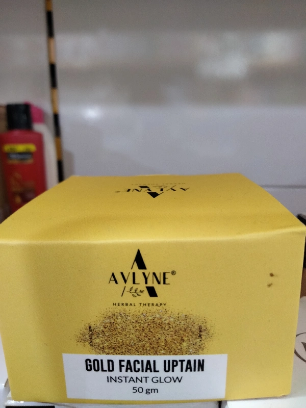 Avlyne Gold Facial Uptain