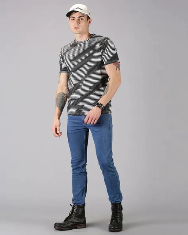 Striped Crew-Neck T-shirt - cotton, L (Chest Size: 42 in) 