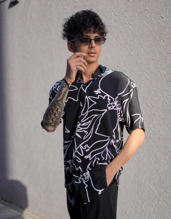 Abstract Print Pattern Half Sleeve Shirt - Rayon, XL