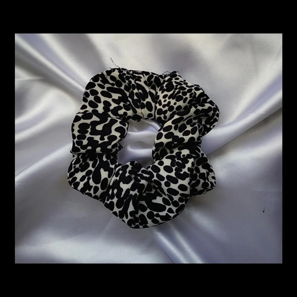 Moo Print Printed Scrunchie - Moo print, regular 
