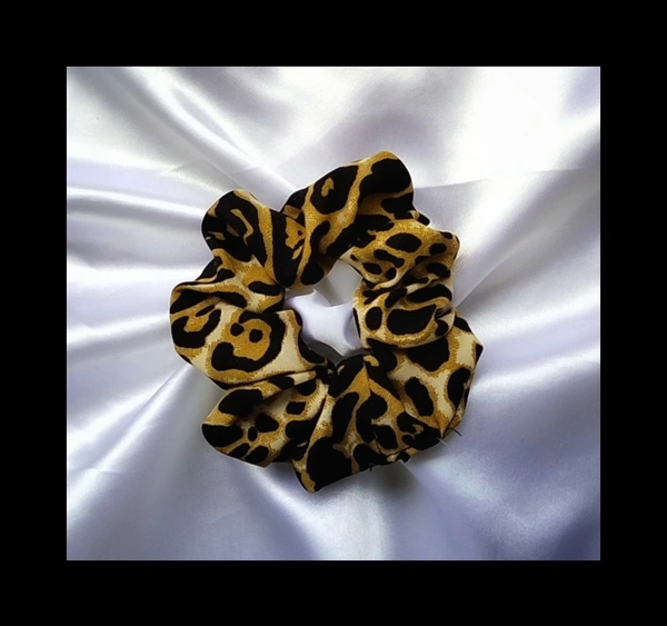 Cheta Print Printed Scrunchie - cheeta print, regular 