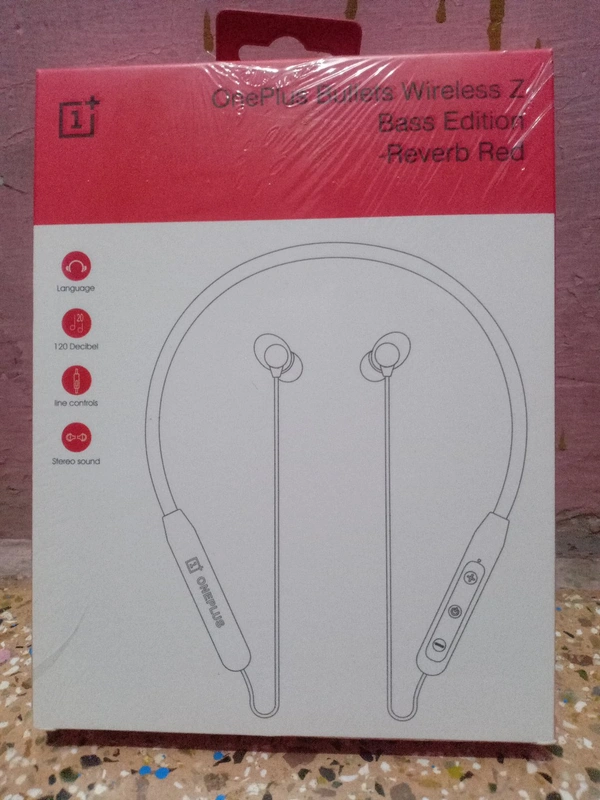 OnePlus Bullets Wireless Z Bass Edition - Reverb Red (OG Pack) - Black