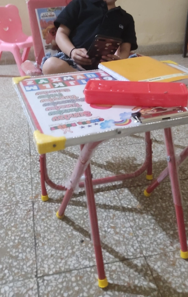 Kids Study Table - upto 6 years