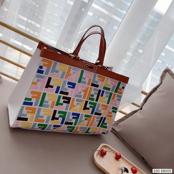 FENDI  ROMA  BAGS INCLUDESFENDI DUST BAG SAME AS ORIGINAL
