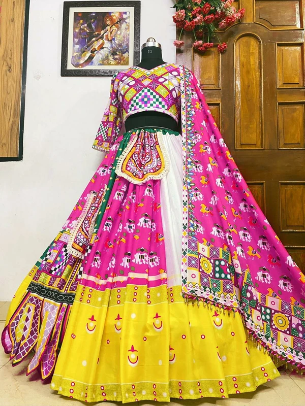 DESIGNER NAVRATRI SPECIAL LAHENGA CHOLI - Red Lehenga