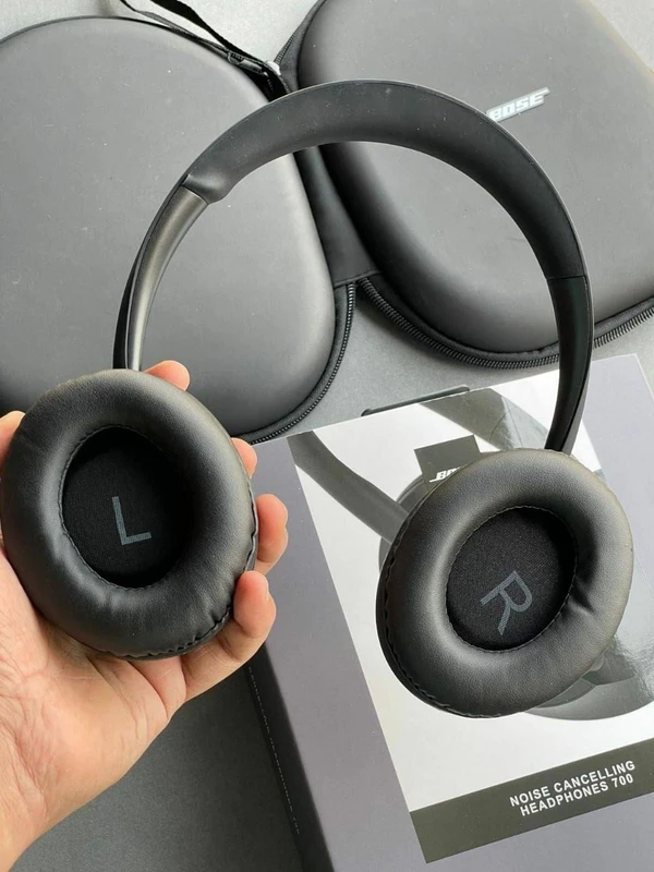 Bose Quiet Control 700 Headphone - Gray