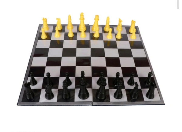 Ludo , Chess, Snakes Indore Playing Game - 40, available, 4 Days, free