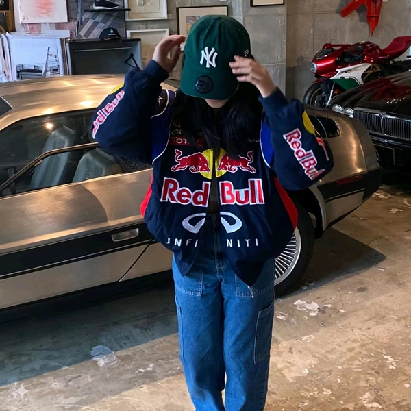 Red Bull Racing Vintage Jacket - Fully Embroidered - XL