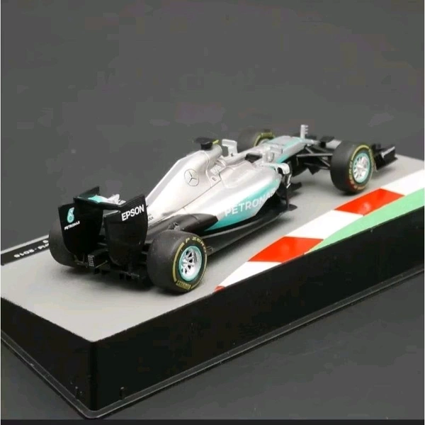 Mercedes 1:43 W05 Hybrid X Lewis Hamilton - 44