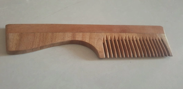 Neem Wooden Handle Comb- Organic - 10 Grams