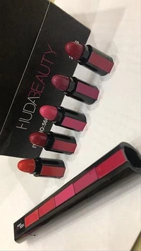 Huda Beauty Love 5 In 1 Multicolor Lipstick 