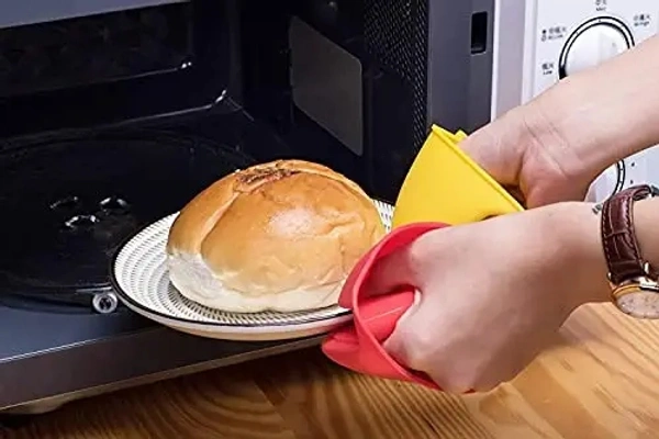 Pair Pot Holder | Silicone Heat Resistant Oven Mitts Glove Cooking Pinch Grips Glove Hand Clip Convenient Pot Holder Holder Utensil Tool - Random Color