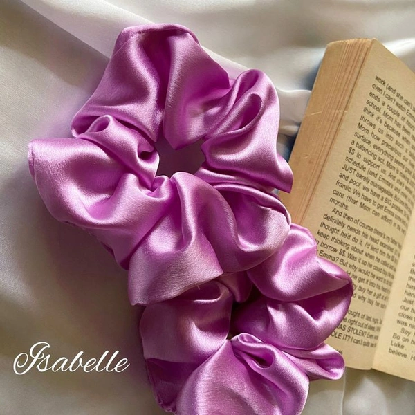 Isabelle Scrunchie ✨ - skinny