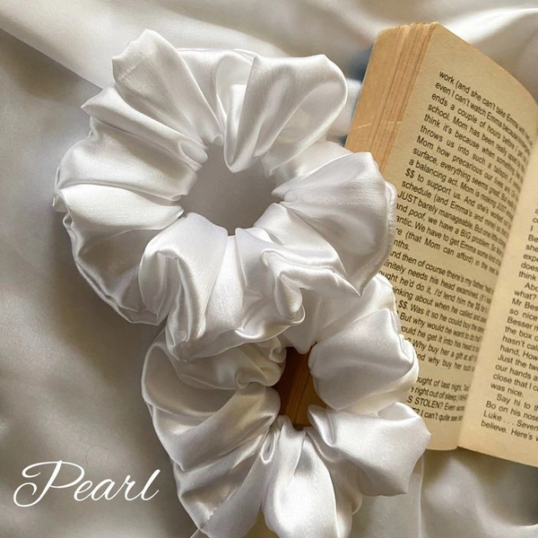 Pearl Basic Scrunchie - skinny