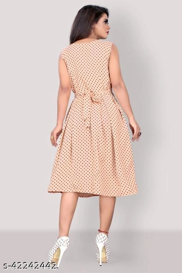 Classic Glamorous Women DressesFabric: Crepe(M) - Black, M
