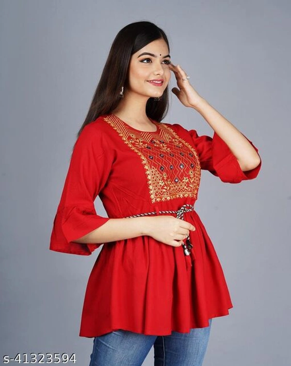 Trendy Ravishing Women Tops & Tunics - Red, L