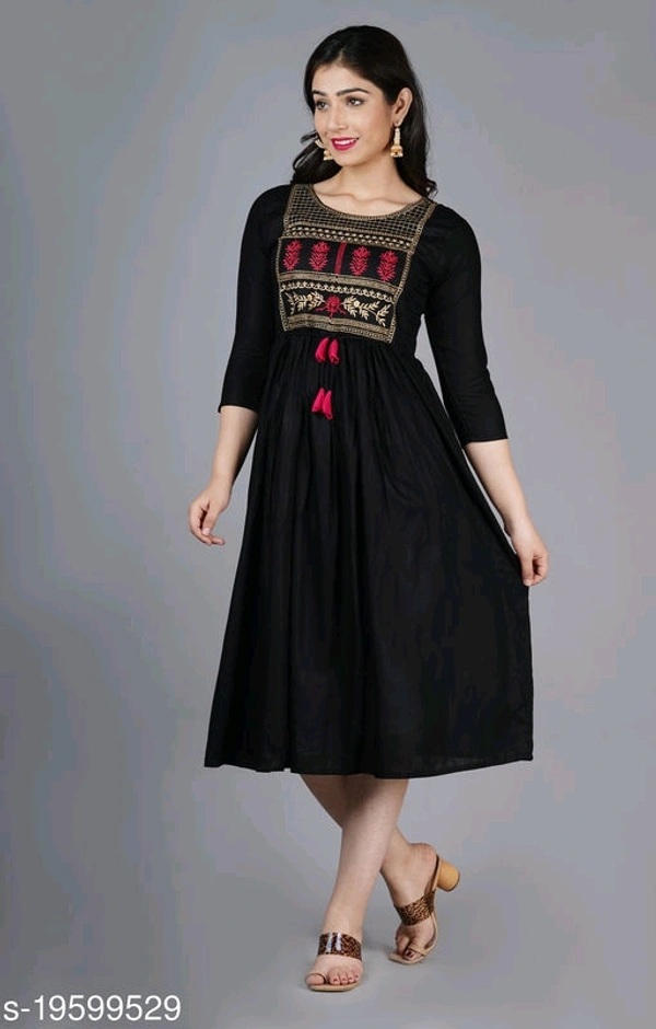 Jivika Graceful Kurtis - Black, M