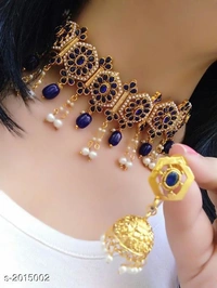 Catalog Name:*Women's Alloy Gold Plated Jewellery Set* - Pink, FREE SIZE