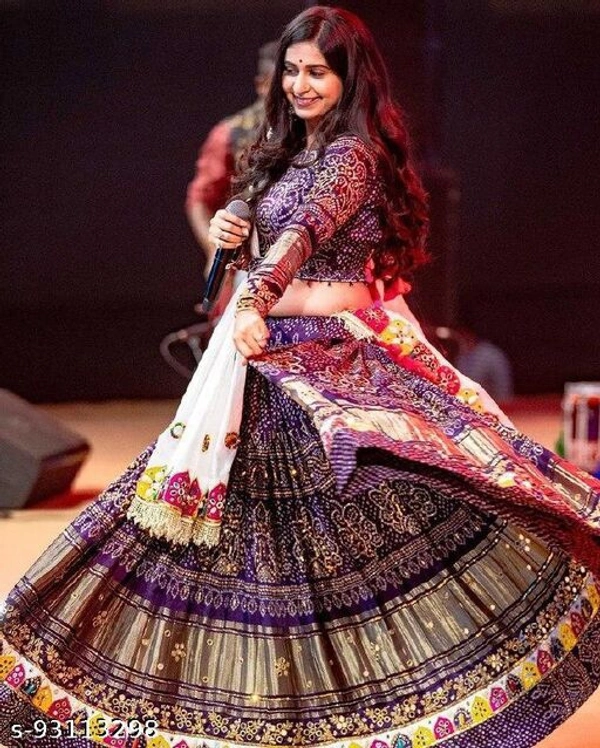 Catalog Name:*Adrika Attractive Women Lehenga* - Free size