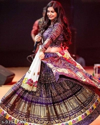 Catalog Name:*Adrika Attractive Women Lehenga* - Free size