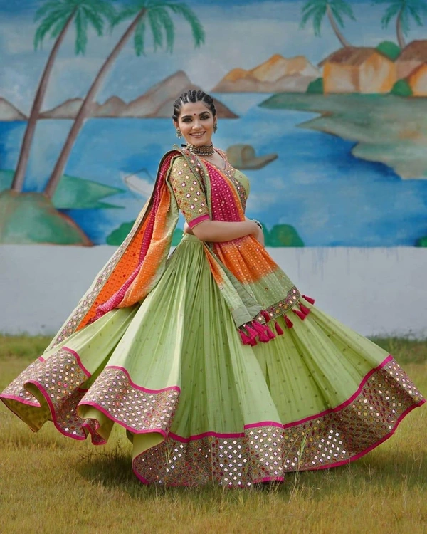 LC -276 PRESENTING NEW DESIGNER NAVRATRI SPECIAL LAHENGA CHOLIFeaturing printed work lehenga choli in heavy Butter Silk . Quality is worth paying👌(Am) - Free Size