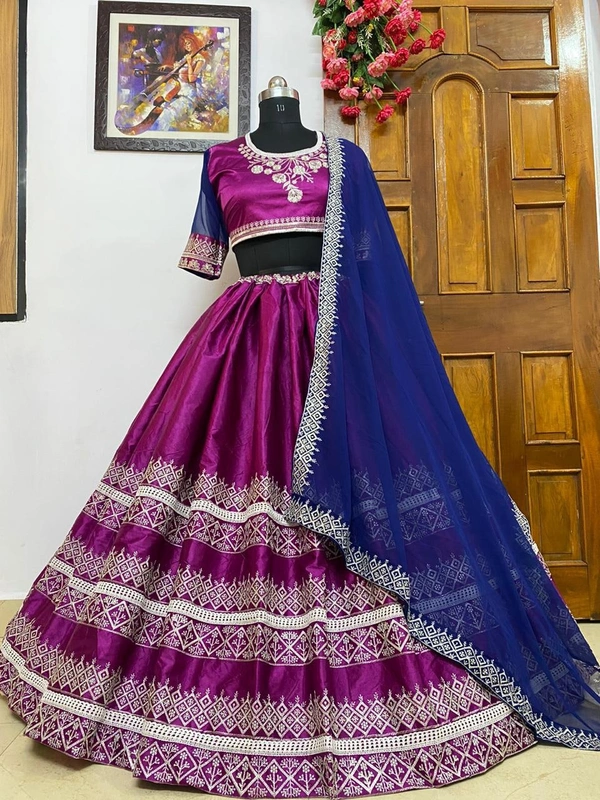 LC 321 ❤️PRESENTING NEW DESIGNER LAHENGA CHOLI❤️❤️Featuring Embroidery lehenga choli in heavy silk. Quality is worth paying👌(AM) - Free size