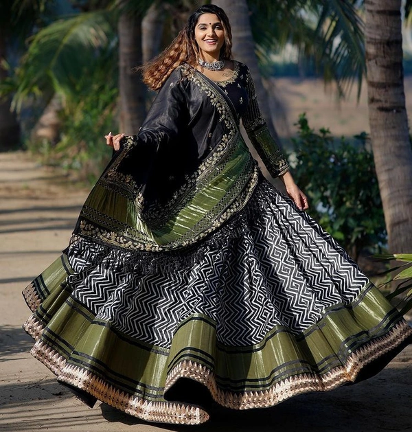 LC 641 ❤️PRESENTING NEW DESIGNER PRINTED LAHENGA CHOLI❤️Featuring printed lehenga choli in heavy Butter silk . Quality is worth paying👌(AM) - Free Size