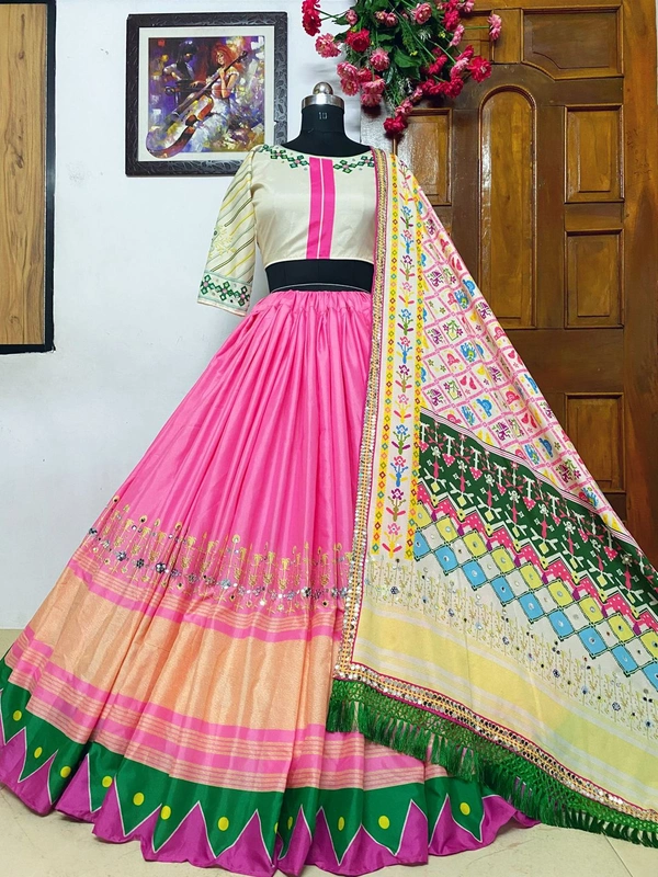 LC 700 ❤️PRESENTING NEW DESIGNER PRINTED LAHENGA CHOLI❤️(Am) - Free Size