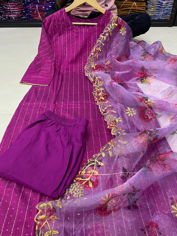 *NEW LUNCHING 😍**Sequin Detailed Kurta With**Pants & Floral Printed Embroidered Hand work Beutiful Organza Dupatta Set(am) - XXL-44