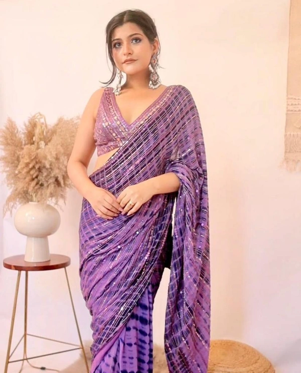 *_NEW PARTY WEAR BOLLYWOOD STYLE PRINT WITH DOUBLE SEQUANCE WORK SAREE WITH  MIRROR BLOUSE🚀 *_(am)