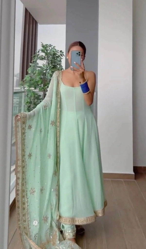 LC 789♥️ PRESENTING NEW DESIGNER  EMBROIDERED ANARKALI GOWN(am)