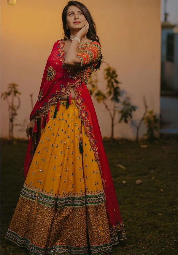 LC 643❤️PRESENTING NEW DESIGNER PRINTED LAHENGA CHOLI❤️(am)