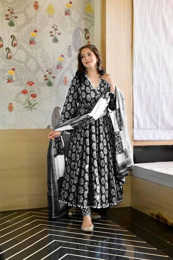 *LC 760*♥️ PRESENTING NEW DESIGNER  PRINTED ANARKALI GOWN ♥️(am) - Black