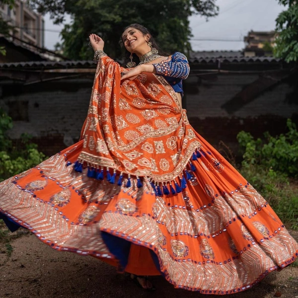LC 797*❤️PRESENTING NEW DESIGNER PRINTED LAHENGA CHOLI❤️(am)