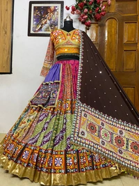 *LC 718*❤️PRESENTING NEW DESIGNER PRINTED LAHENGA CHOLI❤️(am)