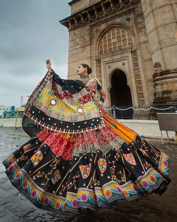 *LC 779*❤️PRESENTING NEW DESIGNER PRINTED LAHENGA CHOLI❤️(am)
